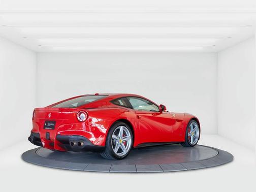 2017 Ferrari F12berlinetta Base