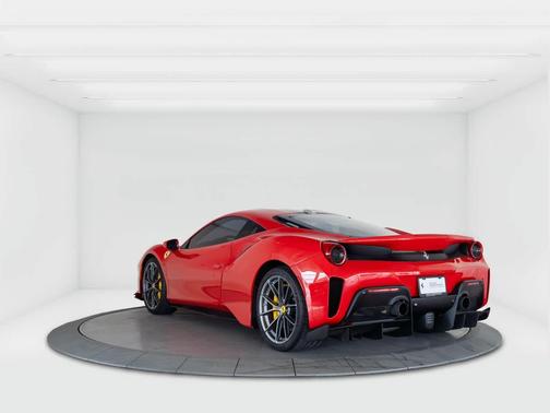 2020 Ferrari 488 Pista Base