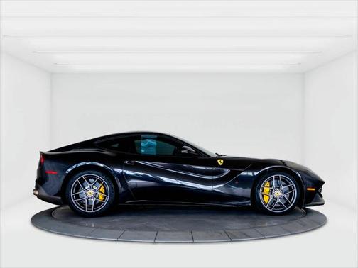 2014 Ferrari F12berlinetta Base