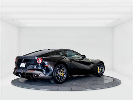 2014 Ferrari F12berlinetta Base