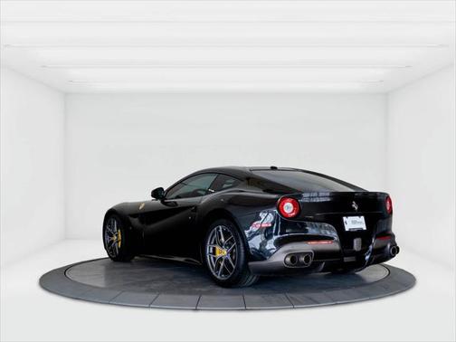 2014 Ferrari F12berlinetta Base