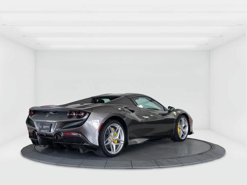 Grigio Ferro 2021 Ferrari F8 Spider