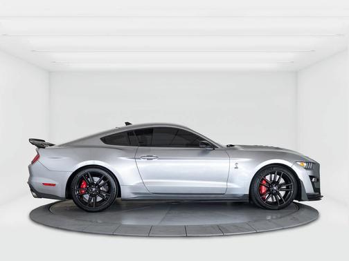 Iconic Silver Metallic 2020 Ford Shelby GT500 Base