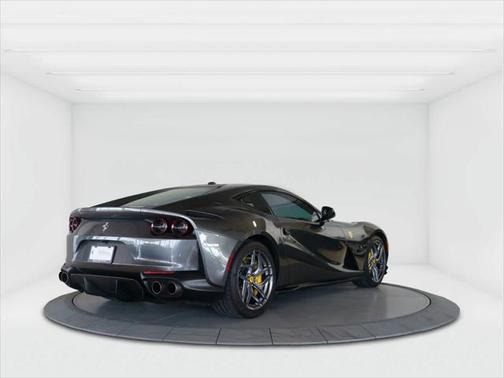 2019 Ferrari 812 Superfast Base