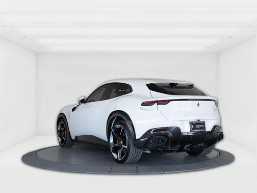 2025 Ferrari Purosangue AWD