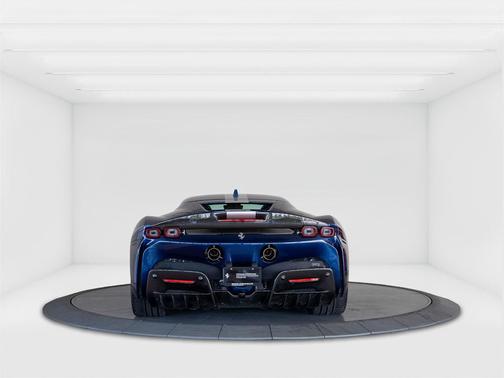 2022 Ferrari SF90 Stradale 