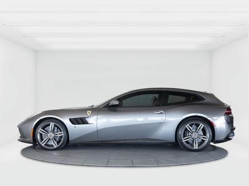 2018 Ferrari GTC4Lusso V12
