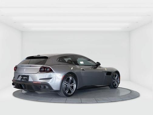 2018 Ferrari GTC4Lusso V12