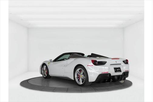 2018 Ferrari 488 Spider Base