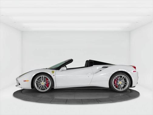 2018 Ferrari 488 Spider Base