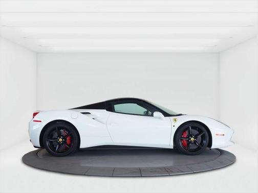 2018 Ferrari 488 Spider Base