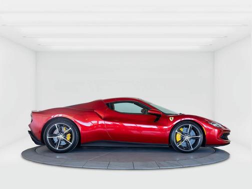 2025 Ferrari 296 GTS 