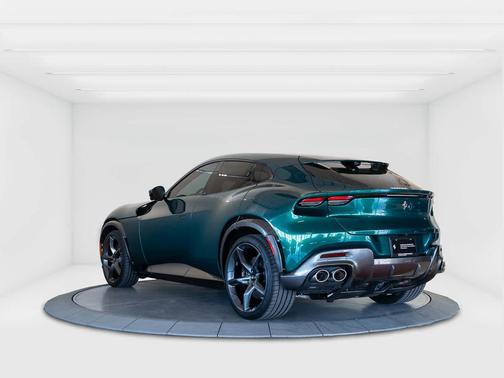 2025 Ferrari Purosangue 