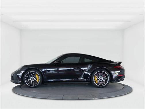 2019 Porsche 911 Turbo S