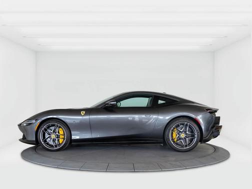 Grigio Silverstone 2021 Ferrari Roma