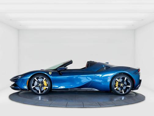 2025 Ferrari SF90 Spider Convertible