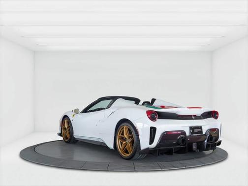 2020 Ferrari 488 Pista Spider Base