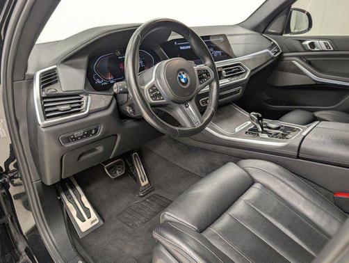 2022 BMW X5 M50i
