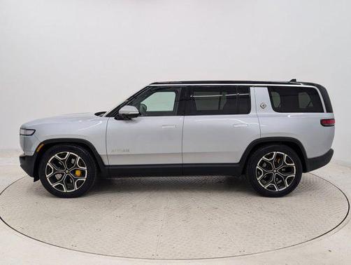 2024 Rivian R1S Adventure Quad Motor Large Pack