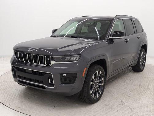 2022 Jeep Grand Cherokee Overland