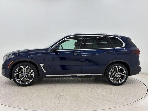 Tanzanite Blue II Metallic 2026 BMW X5 PHEV xDrive50e