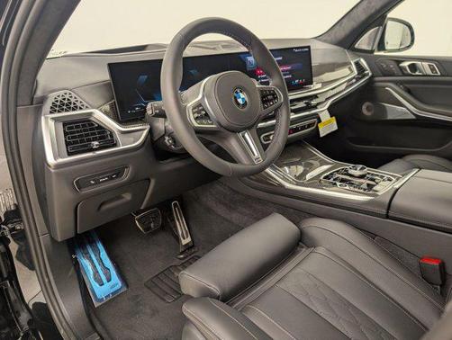 2026 BMW X7 M60i