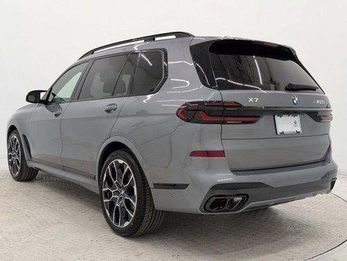 2026 BMW X7 M60i