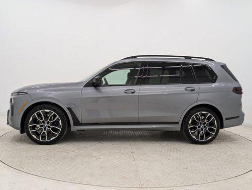 2026 BMW X7 M60i