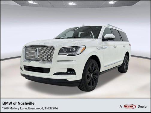 Pristine White Metallic Tri-Coat 2023 Lincoln Navigator Reserve