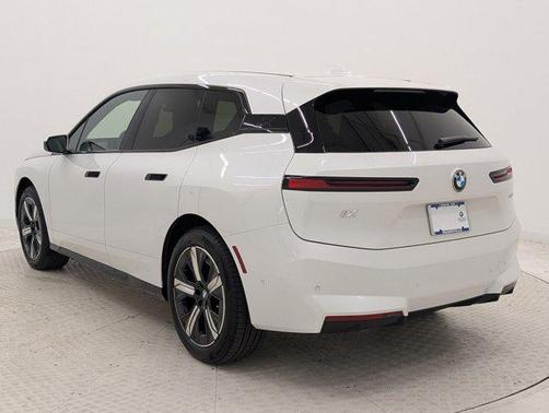 2026 BMW iX xDrive45