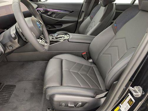 2026 BMW 550e xDrive