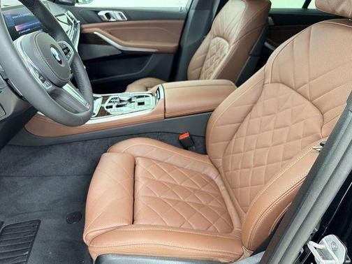 Black Sapphire Metallic 2026 BMW X5 xDrive40i