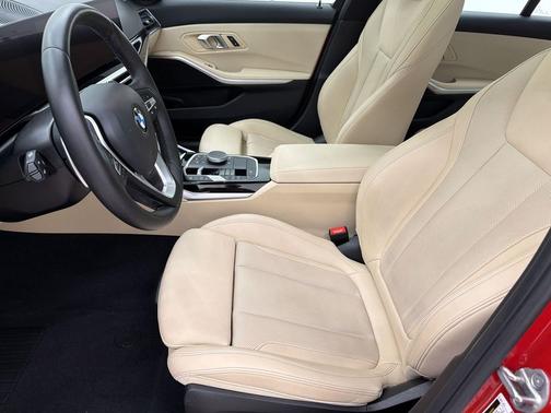 Melbourne Red Metallic 2024 BMW 330 330i
