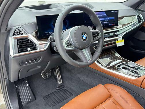 Manhattan Green Metallic 2026 BMW X5 xDrive40i