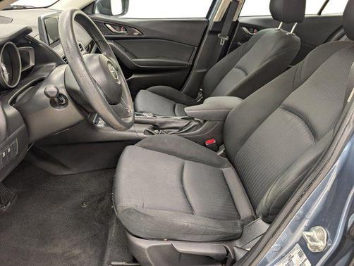 2015 Mazda Mazda3 i Sport
