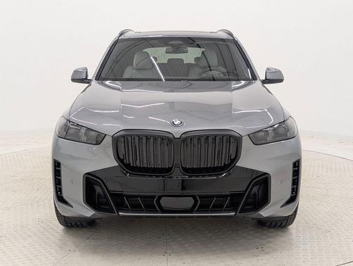 Skyscraper Grey Metallic 2026 BMW X5 PHEV xDrive50e