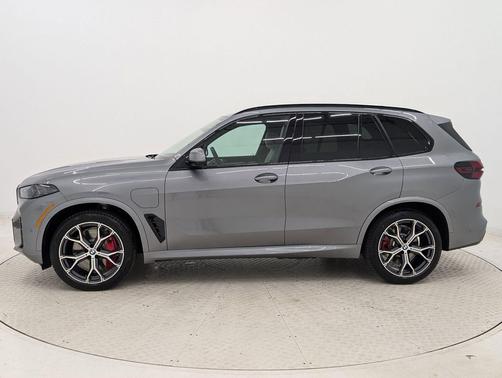 Skyscraper Grey Metallic 2026 BMW X5 PHEV xDrive50e