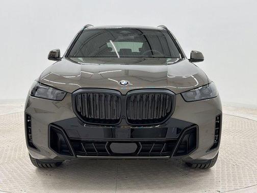 Manhattan Green Metallic 2026 BMW X5 xDrive40i