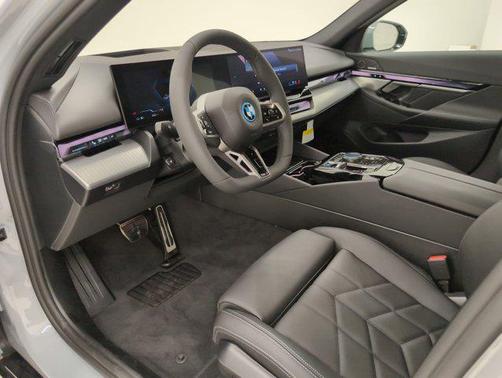 2026 BMW i5 eDrive40