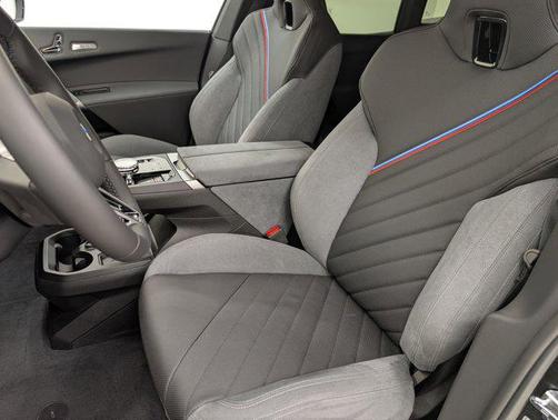 2026 BMW iX xDrive60