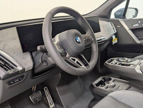 2026 BMW iX xDrive60