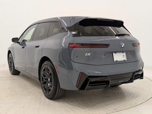 2026 BMW iX xDrive60
