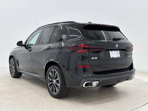 Black Sapphire Metallic 2026 BMW X5 xDrive40i