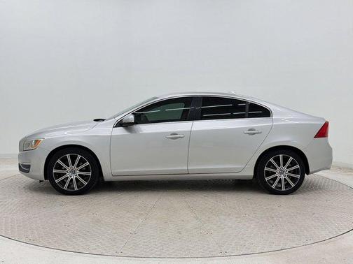 Osmium Grey Metallic 2018 Volvo S60 Inscription T5