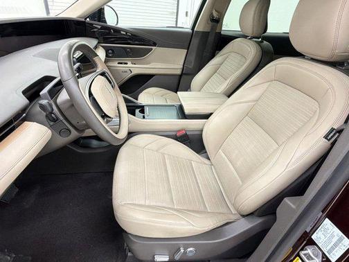 Diamond Red Metallic Tinted Clearcoat 2025 Lincoln Nautilus Reserve