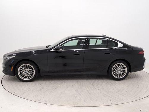 2024 BMW 530 i