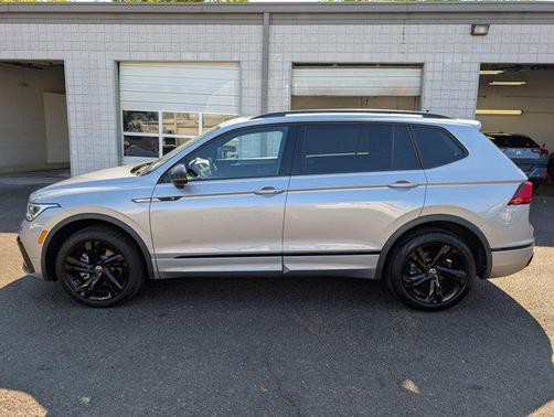 2024 Volkswagen Tiguan 2.0T SE R-Line Black 4MOTION