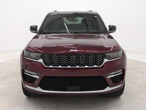 2023 Jeep Grand Cherokee Summit