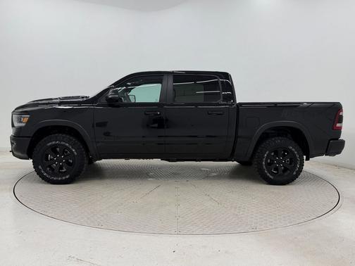 Diamond Black Crystal Pearlcoat 2023 RAM 1500 Rebel