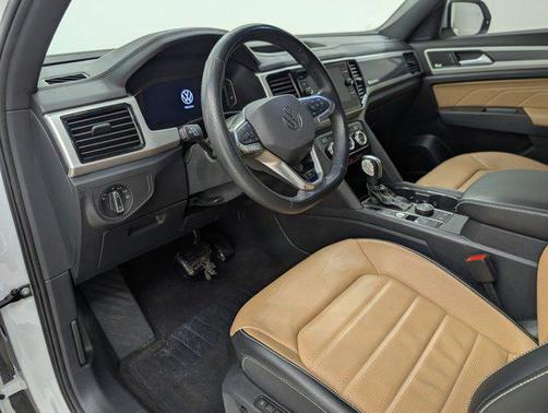 2022 Volkswagen Atlas Cross Sport 3.6L V6 SEL Premium R-Line